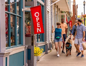 3 Walkable Wisconsin Small Towns with Big Charm