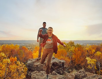 4 Breathtaking Hikes in Wisconsin's Bluffs (And Where to Eat After)