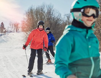 6 Wisconsin Ski Hills Great for Beginners