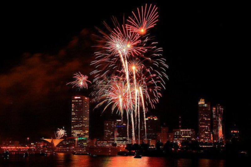 Downtown Milwaukee Fireworks Travel Wisconsin