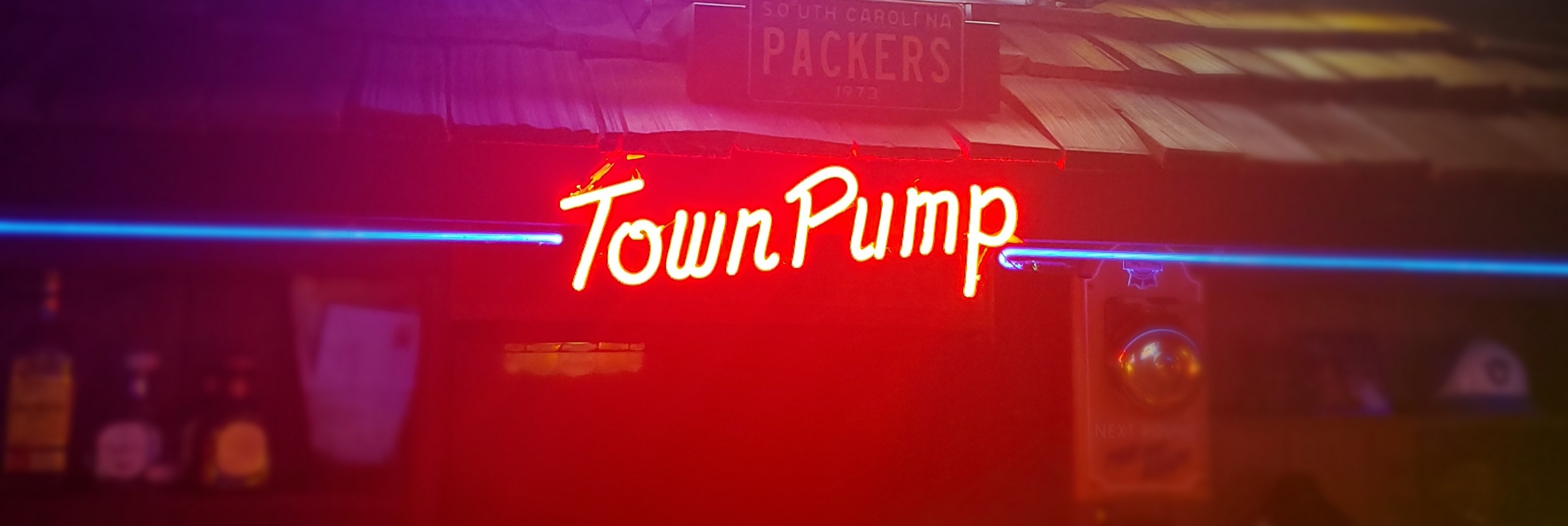 moon-s-town-pump-travel-wisconsin