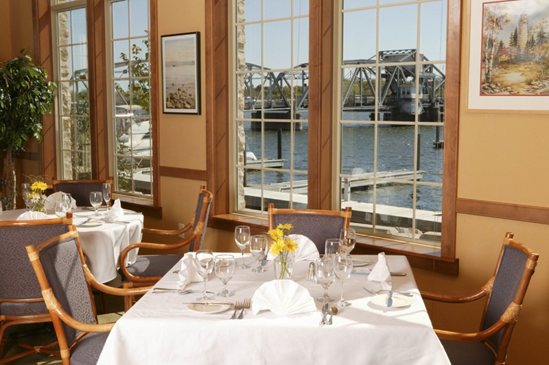 Stone harbor deals restaurant