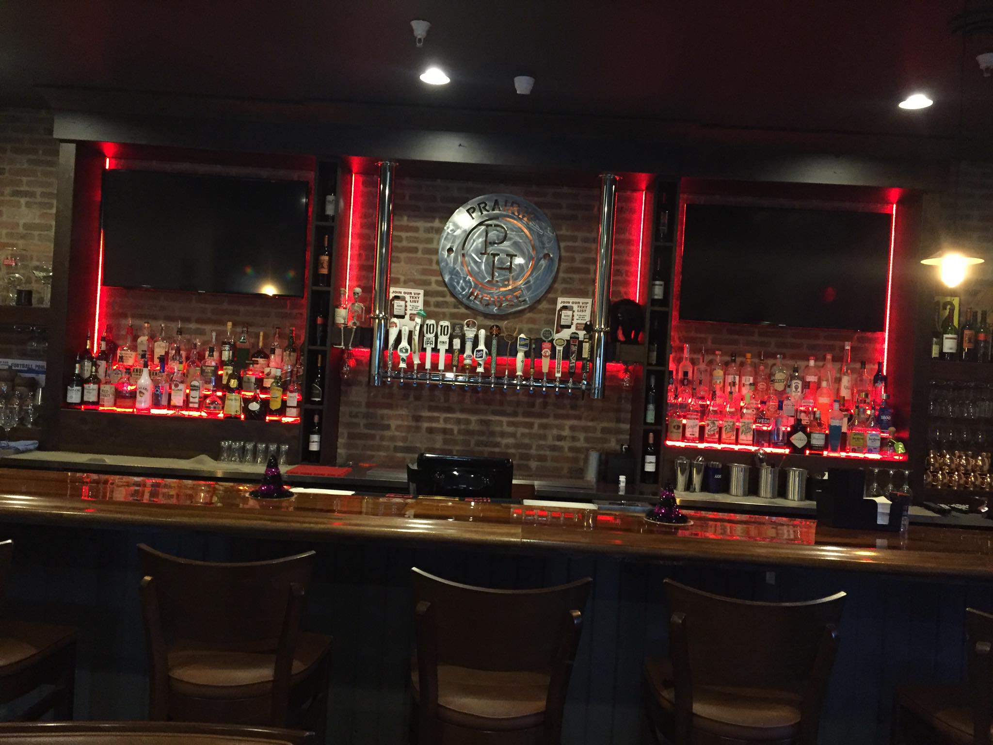 clock house bar