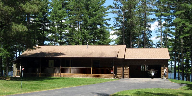 Musky Shores at Leisure Lodge Resort | Travel Wisconsin