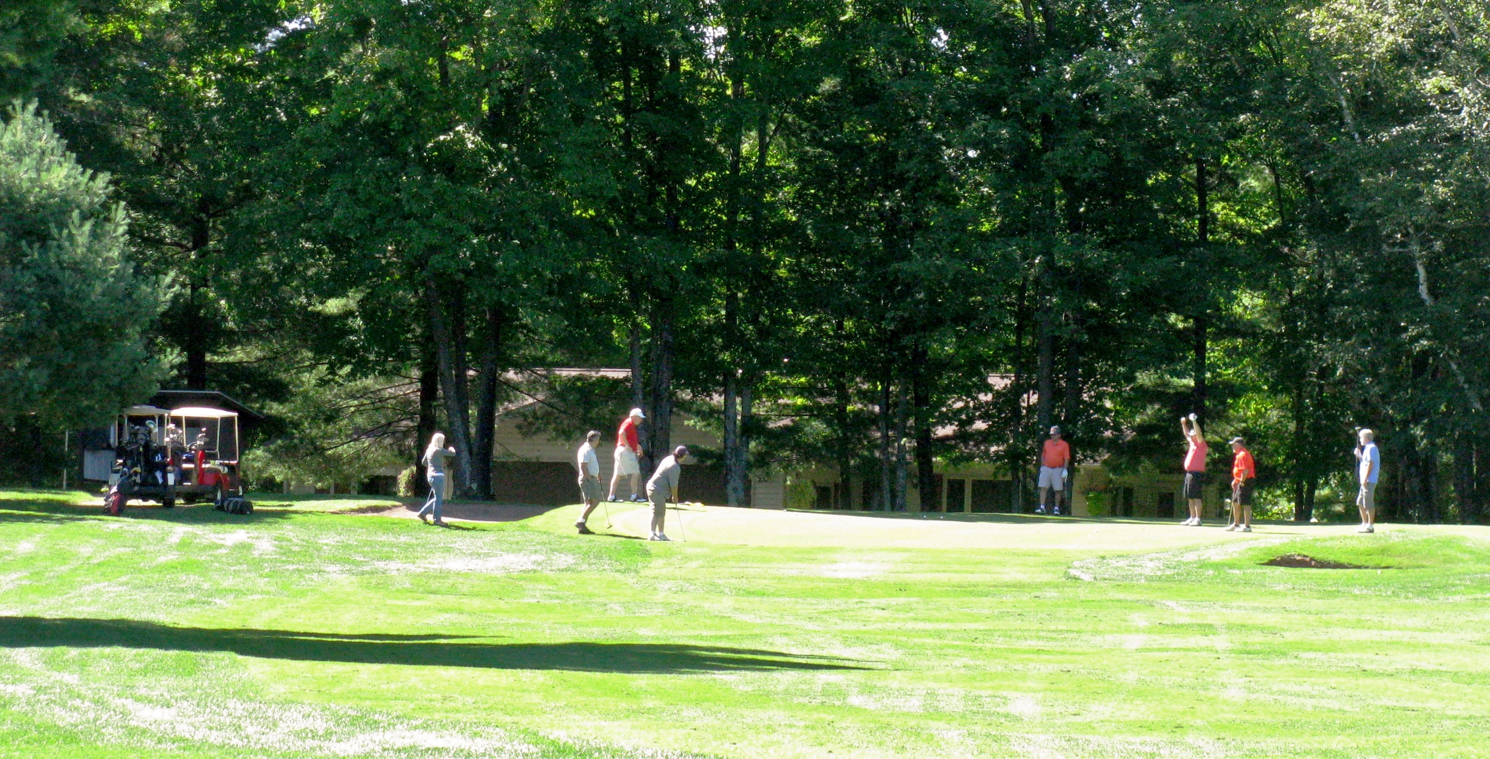 Westwood Golf Course and Sandtrap Bar | Travel Wisconsin