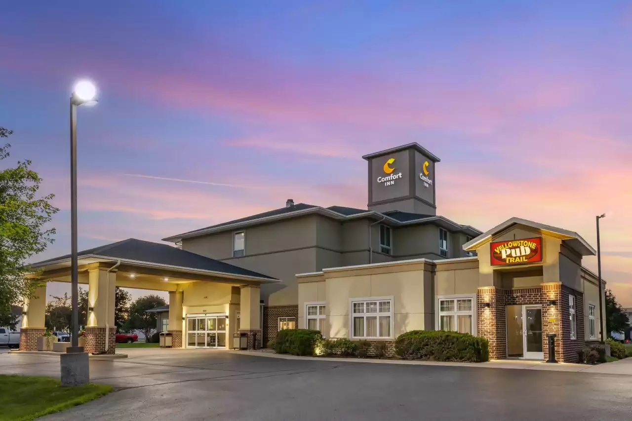 Comfort Inn and Suites Plover | Travel Wisconsin